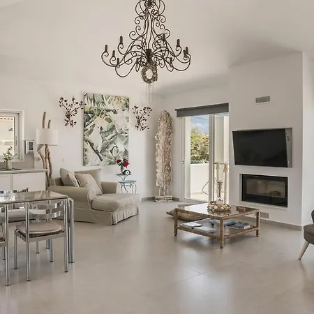 Villa Ai Helis Summer House Svoronata