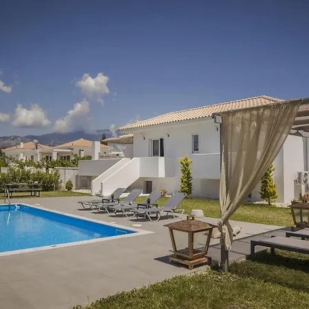Ai Helis Summer House Villa *
