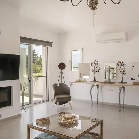Ai Helis Summer House Svoronata