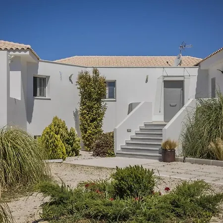 Ai Helis Summer House *